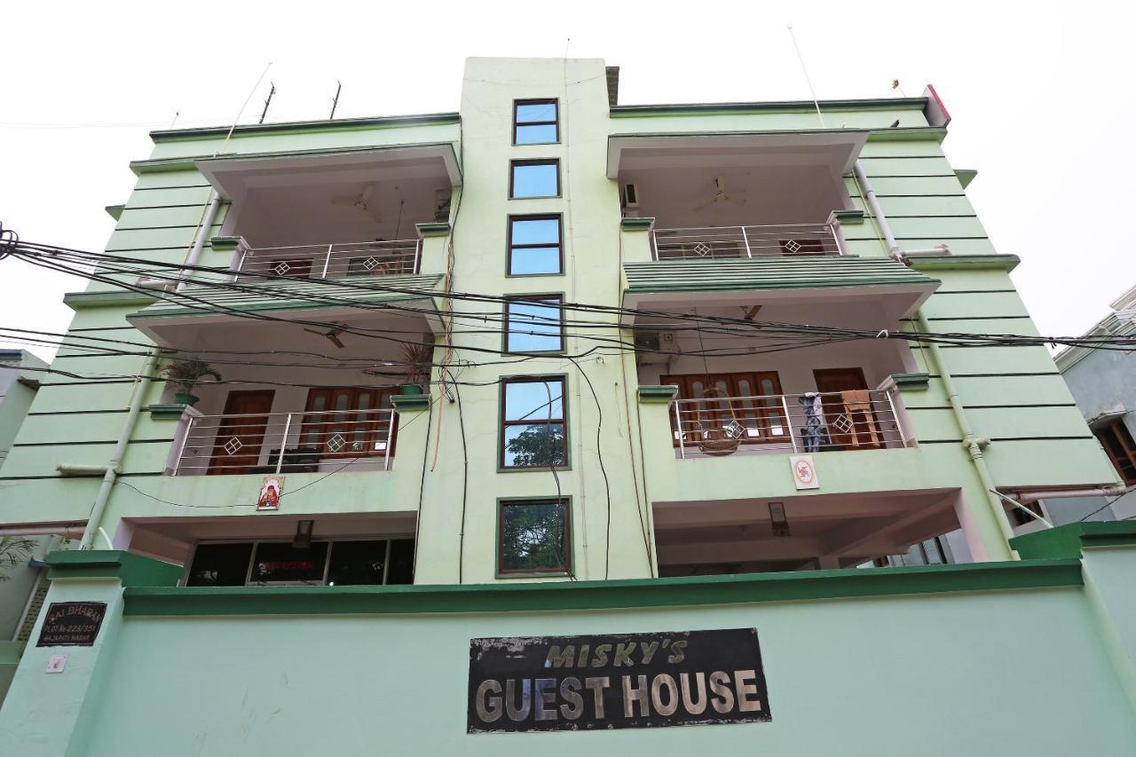 OYO 4110 Miskys Guest House Bhubaneswar Eksteriør bilde