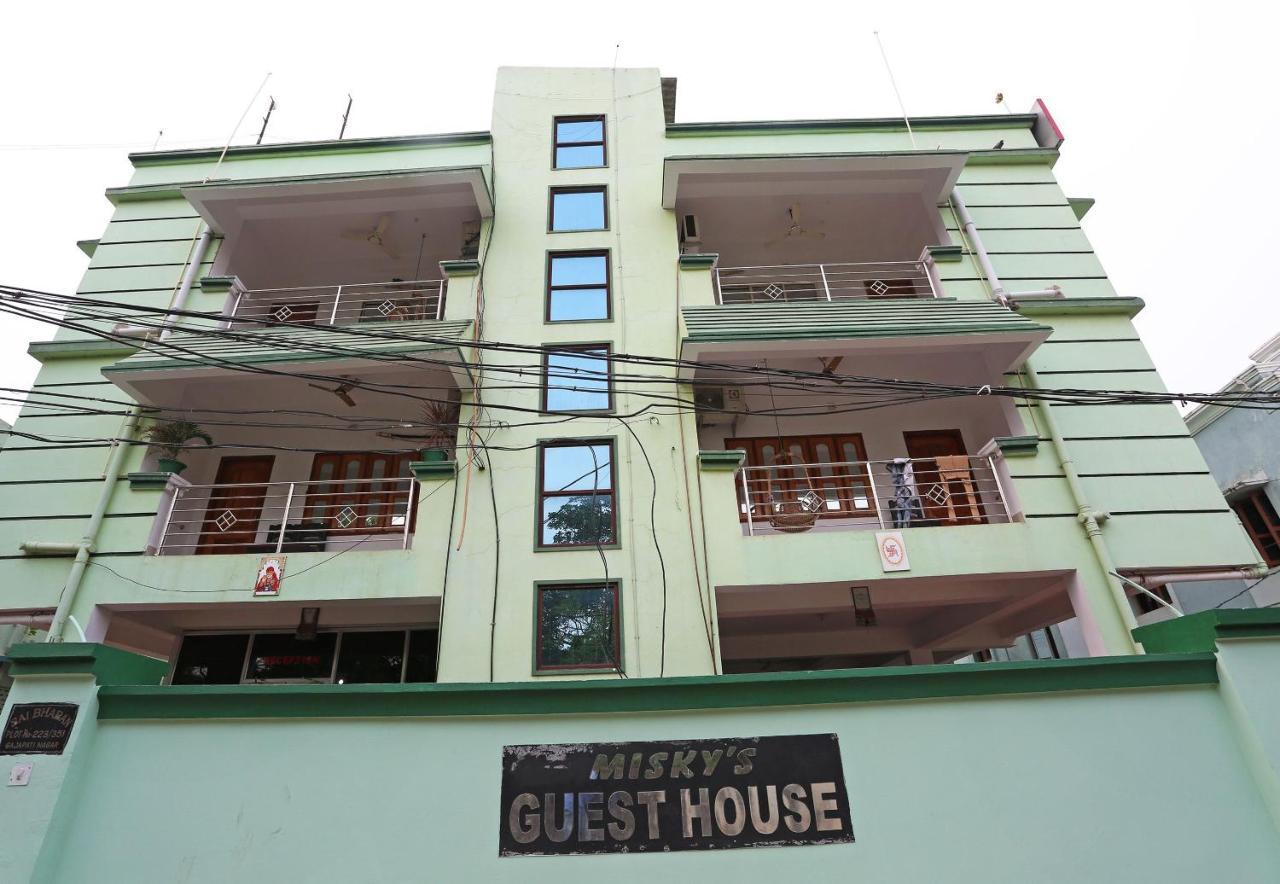 OYO 4110 Miskys Guest House Bhubaneswar Eksteriør bilde